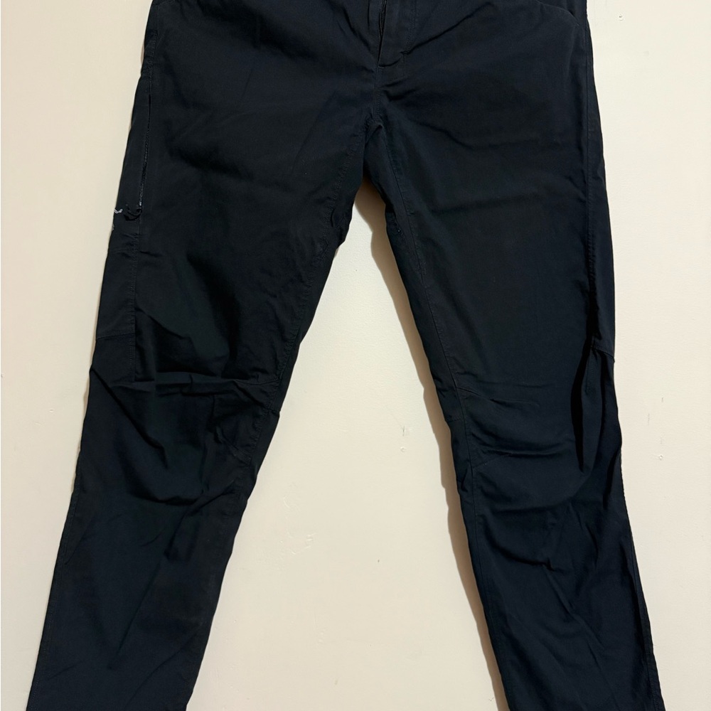Arc'teryx Women's Dark Cargo Pants